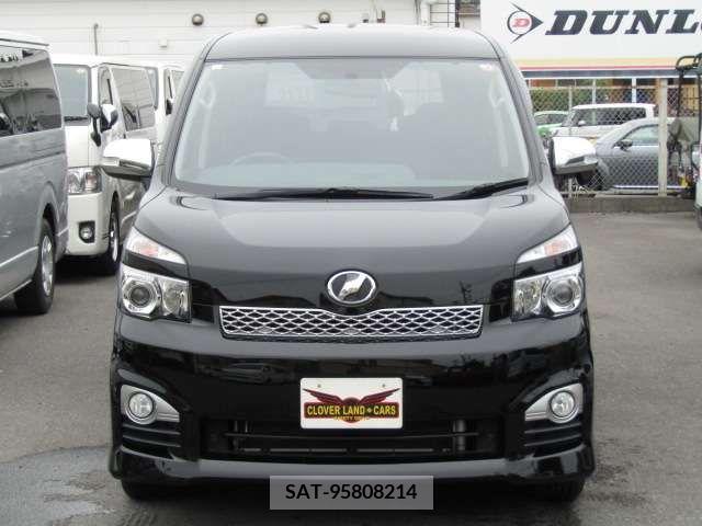 Toyota VOXY 2010-10 289206-4