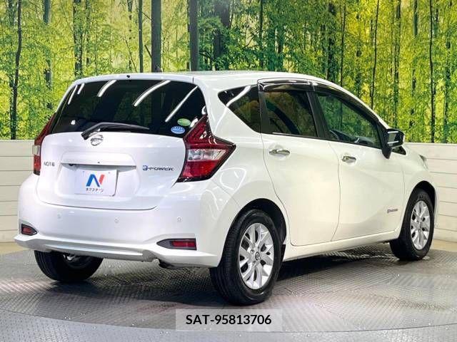 Nissan NOTE 2019-06 343473-17