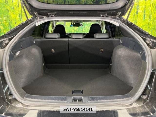 Toyota PRIUS 2016-07 366461-10