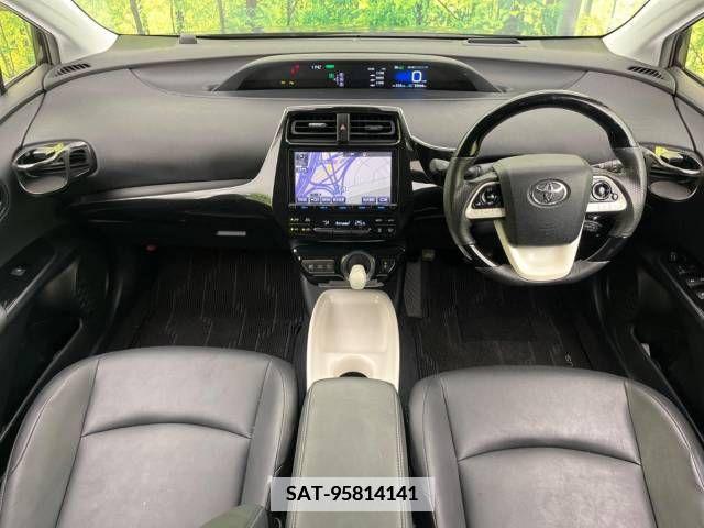 Toyota PRIUS 2016-07 366461-1