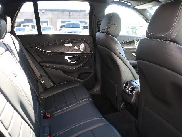 Mercedes Benz E-CLASS 2019-12 22412-13