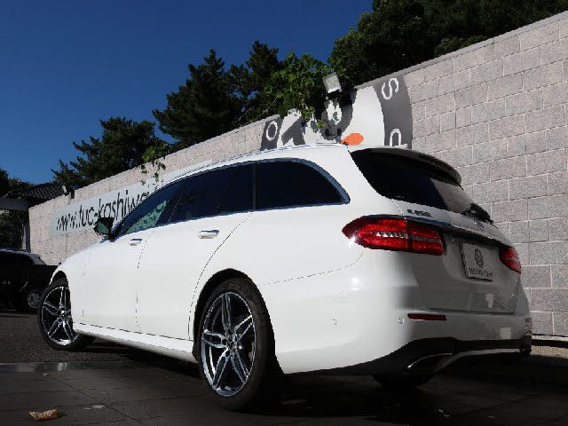 Mercedes Benz E-CLASS 2019-12 22412-2