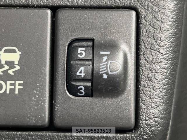 Suzuki ALTO 2015-09 355768-19