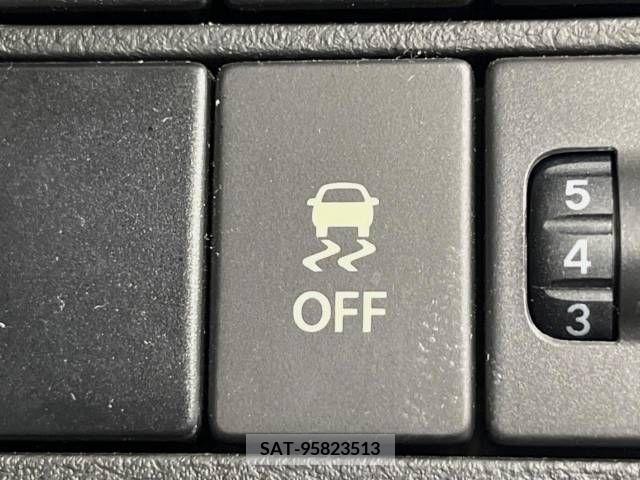 Suzuki ALTO 2015-09 355768-5