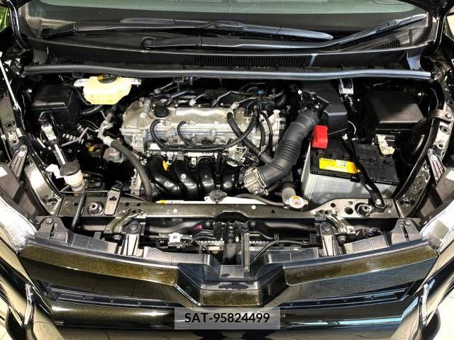 Toyota VOXY 2021-08 230527-18