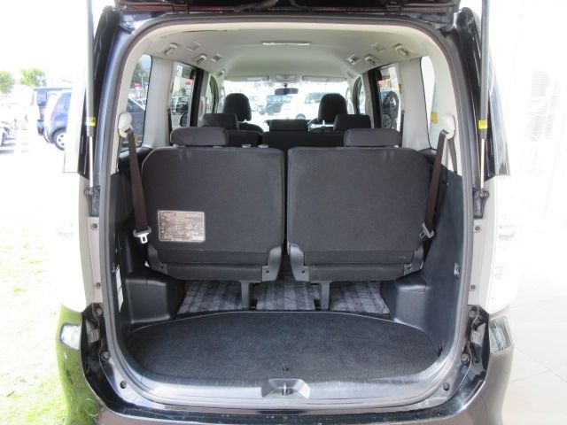 Toyota VOXY 2011-02 26504-9