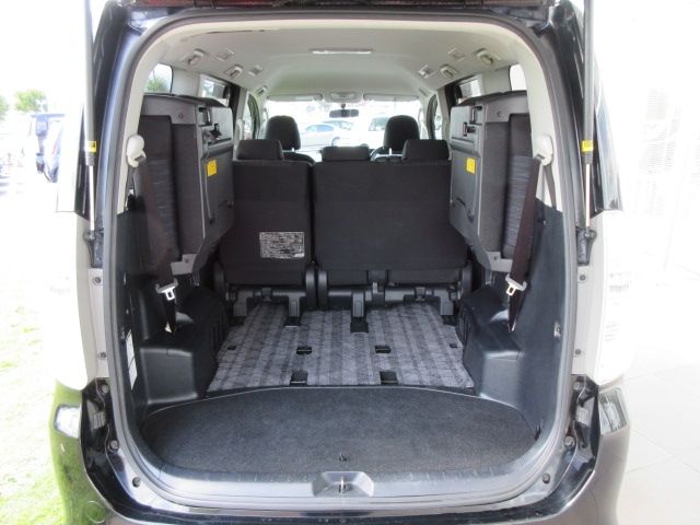 Toyota VOXY 2011-02 26504-10