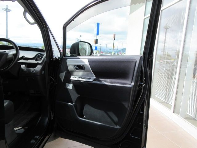 Toyota VOXY 2011-02 26504-12