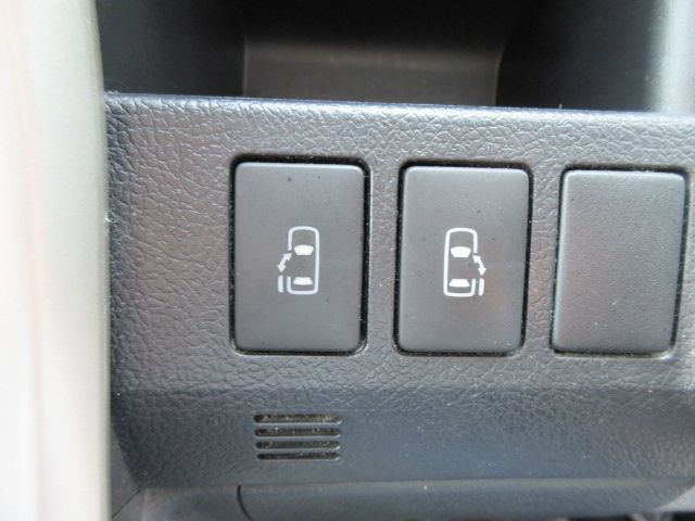 Toyota VOXY 2011-02 26504-18