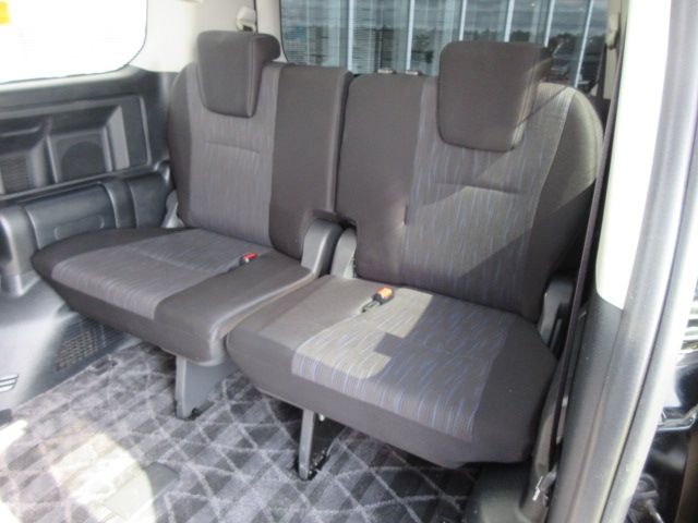 Toyota VOXY 2011-02 26504-6