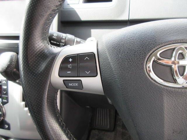 Toyota VOXY 2011-02 26504-21
