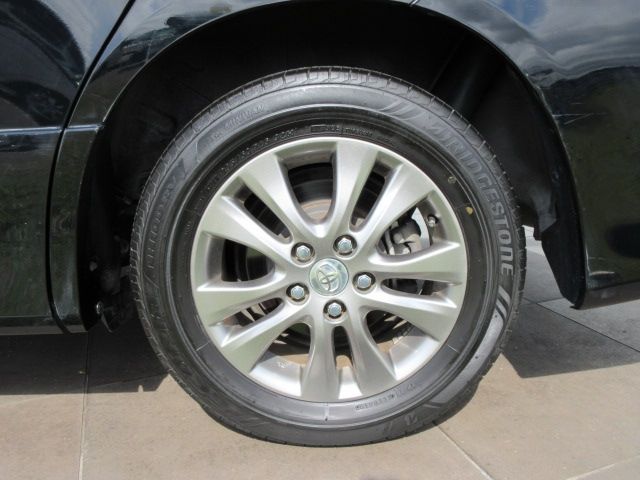 Toyota VOXY 2011-02 26504-8