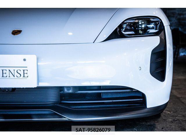 Porsche Taycan 2022-05 225431-15