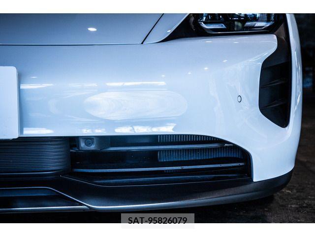 Porsche Taycan 2022-05 225431-17