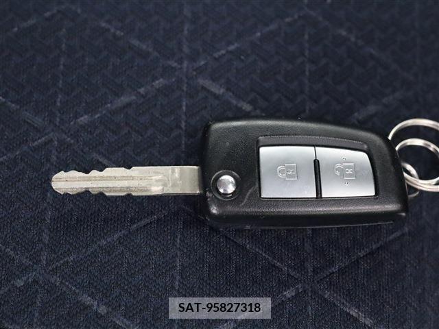 Mitsubishi EK X 2019-09 296823-15