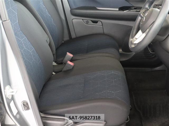 Mitsubishi EK X 2019-09 296823-10