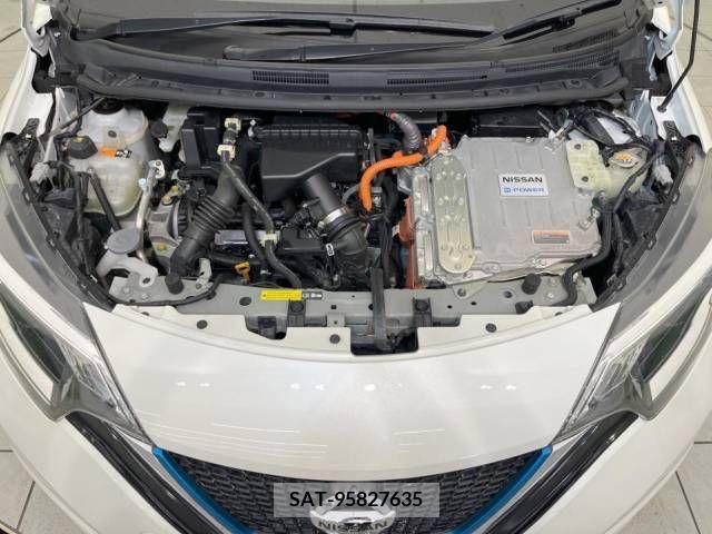 Nissan NOTE 2019-06 305497-18