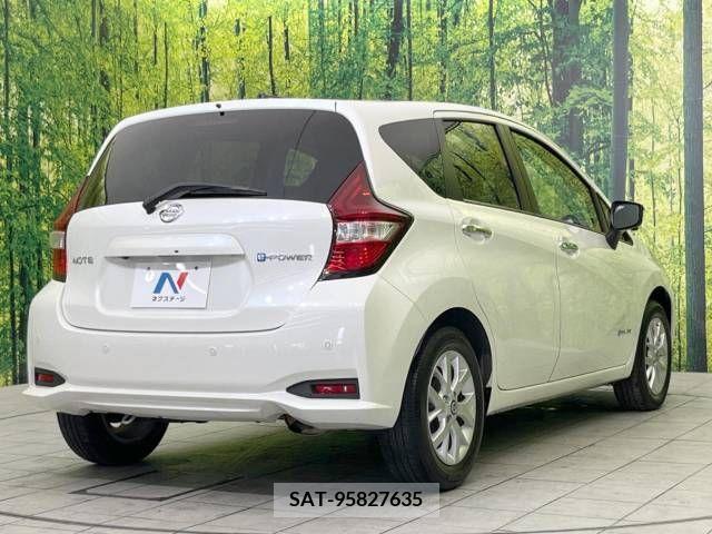 Nissan NOTE 2019-06 305497-17