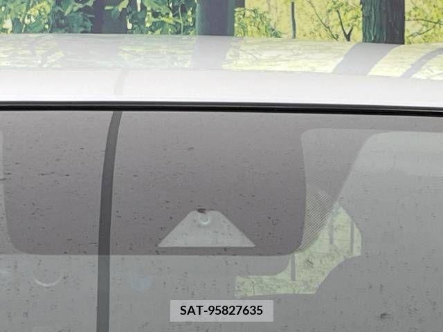 Nissan NOTE 2019-06 305497-2