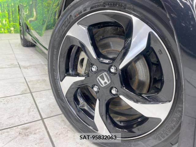 Honda S660 2017-06 383039-13