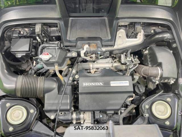 Honda S660 2017-06 383039-18