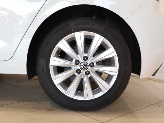 VolksWagen POLO 2021-09 21177-26