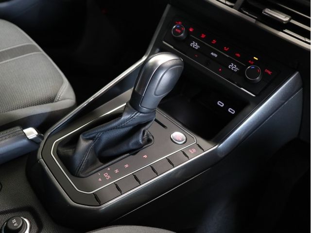VolksWagen POLO 2021-09 21177-11