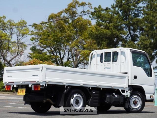 Mazda TITAN 2018-01 237433-1