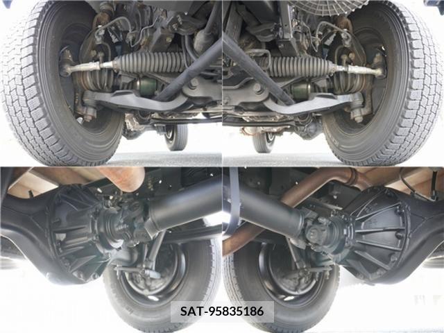 Mazda TITAN 2018-01 237433-21
