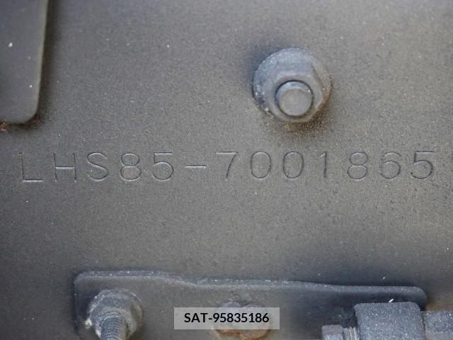 Mazda TITAN 2018-01 237433-18