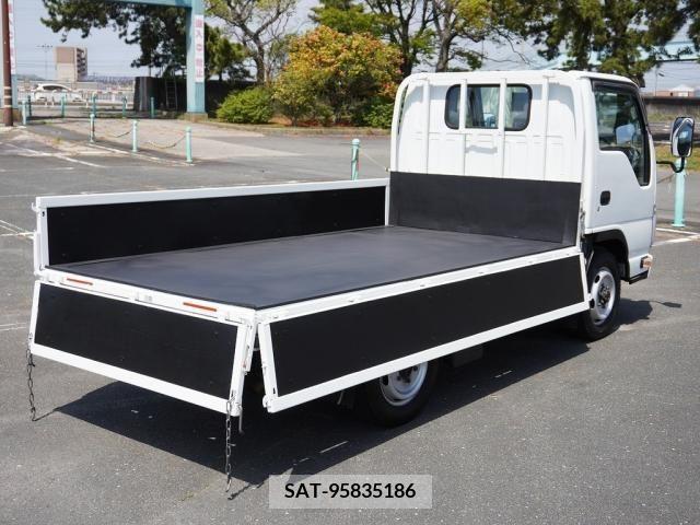 Mazda TITAN 2018-01 237433-11