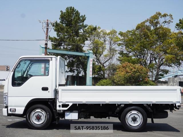 Mazda TITAN 2018-01 237433-8