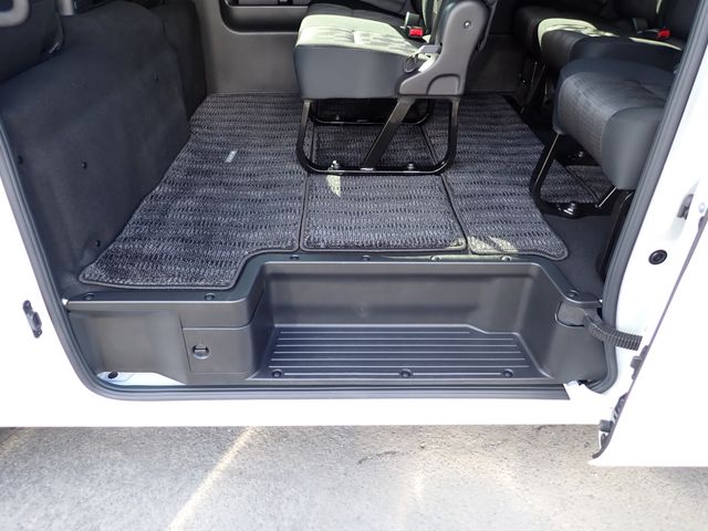 Nissan CARAVAN WAGON 2021-11 15269-24