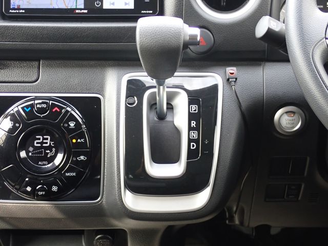Nissan CARAVAN WAGON 2021-11 15269-12