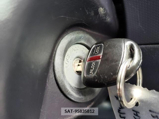 Nissan KICKS 2012-07 227989-12