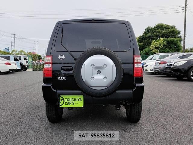 Nissan KICKS 2012-07 227989-9