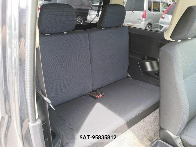 Nissan KICKS 2012-07 227989-23