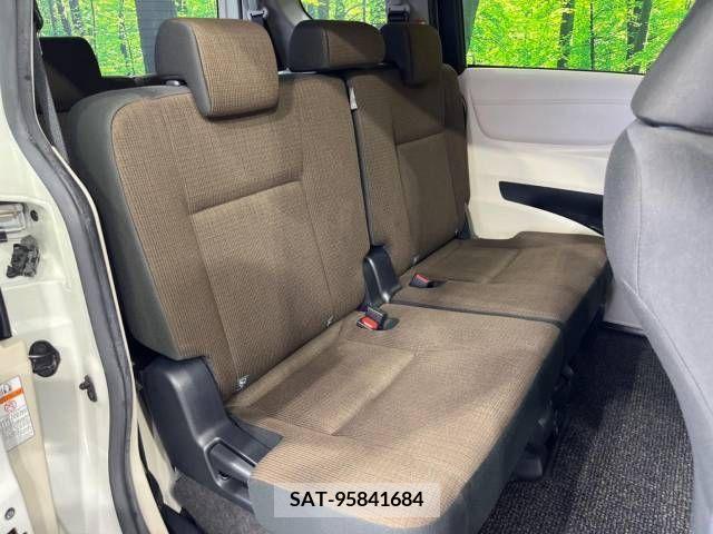 Toyota SIENTA 2016-11 239790-8