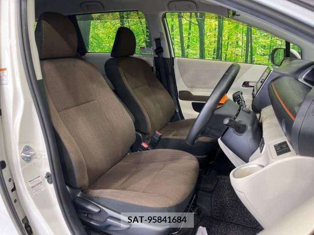 Toyota SIENTA 2016-11 239790-7