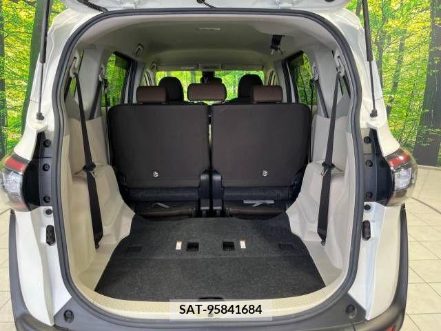 Toyota SIENTA 2016-11 239790-10