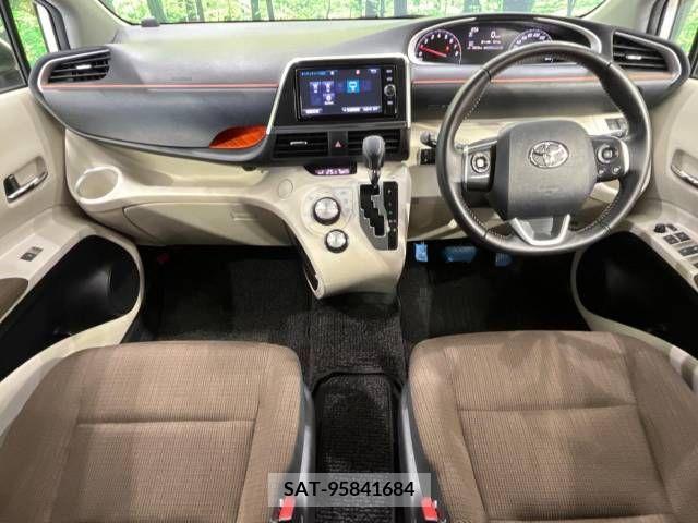 Toyota SIENTA 2016-11 239790-1