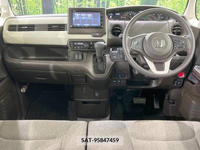 Honda N BOX 2022-02 364672-1