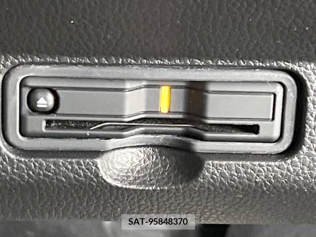Honda N-ONE 2021-11 212936-7