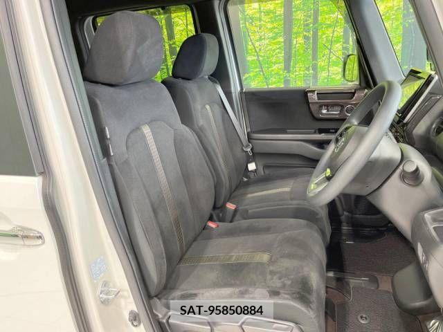 Honda N BOX CUSTOM 2019-04 245605-8
