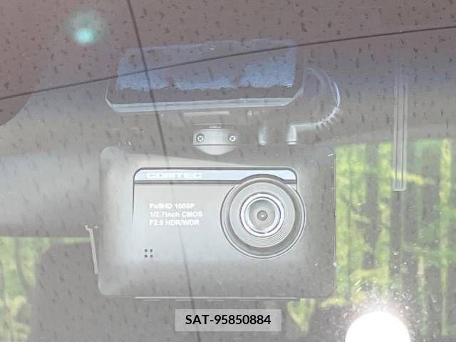 Honda N BOX CUSTOM 2019-04 245605-7