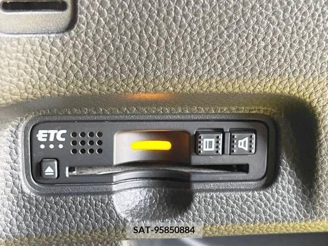 Honda N BOX CUSTOM 2019-04 245605-6
