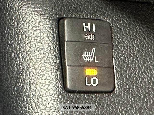 Toyota PRIUS 2016-06 281898-9