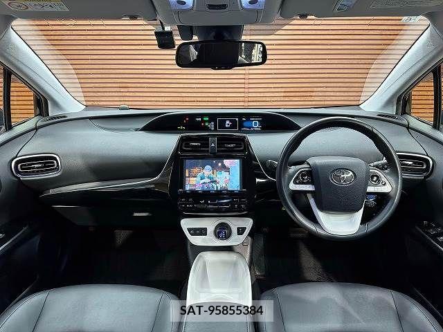 Toyota PRIUS 2016-06 281898-1