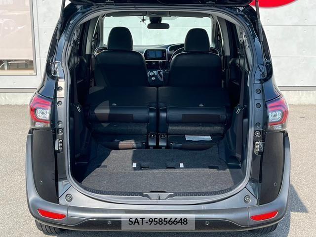 Toyota SIENTA 2019-06 368211-8