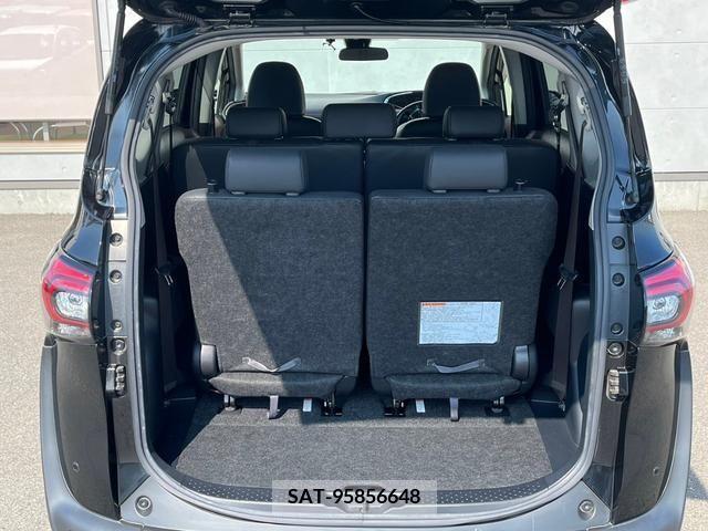 Toyota SIENTA 2019-06 368211-7